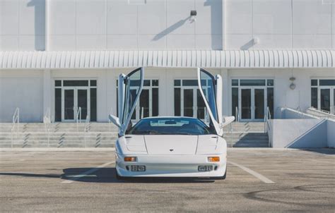 Wallpaper White Parking Supercar Lamborghini Diablo Scissor Doors