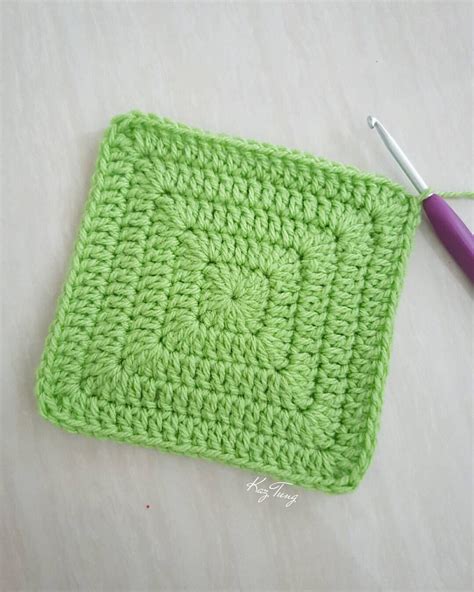 Crochet Granny Squares Pattern Solid Granny Square Without Gaps Just B43