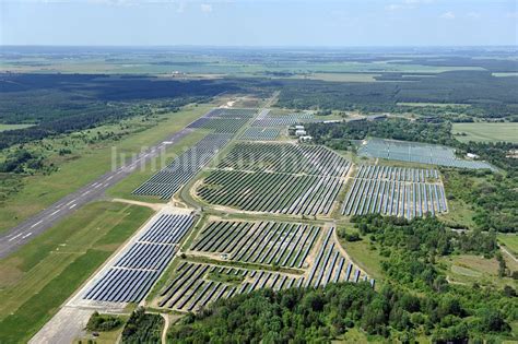 Falkenberg Elster Aus Der Vogelperspektive Solarpark L Nnewitz Auf