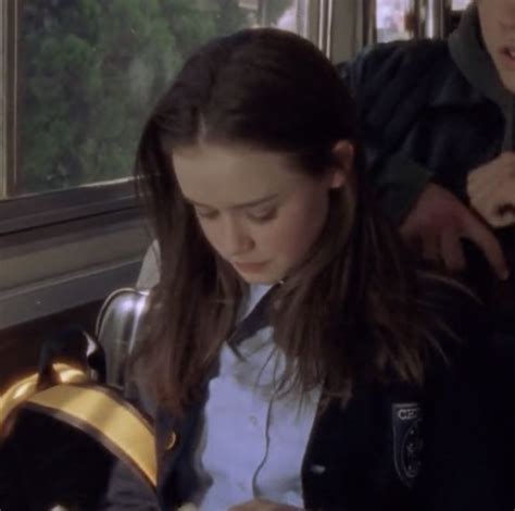 Rory Gilmore Girls Pfp Icon Profile Pic Pictures Cute Aesthetic In 2022