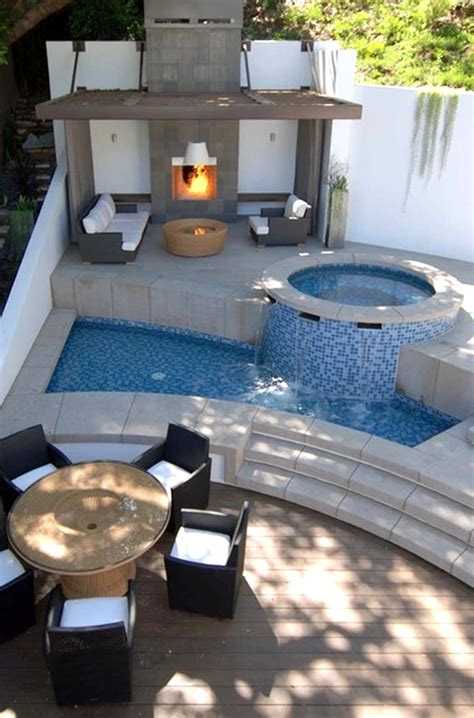 comfortable-and-modern-backyard-pools-design