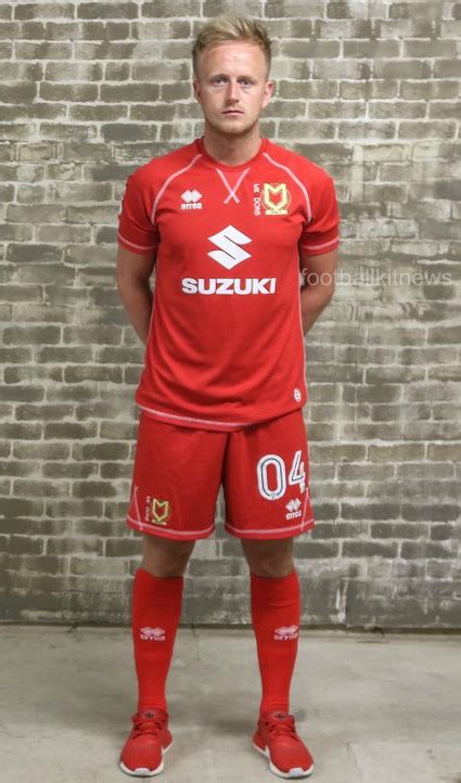 New Mk Dons Kits 201617 Milton Keynes Dons Shirts 16 17 Home Away