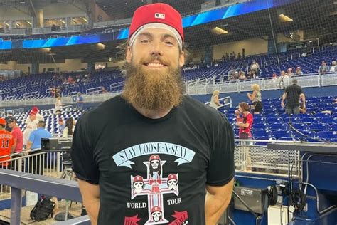 A T Shirt In Brandon Marshs Locker Reminded Him Of His Late Father