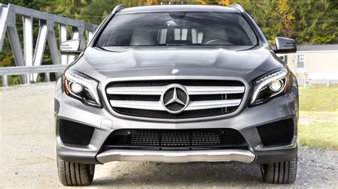 2015 Mercedes Benz Gla250 4matic Gla45 Amg Review Autoevolution