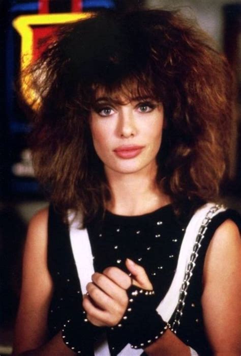 22 Vintage Photographs of a Young and Beautiful Kelly LeBrock From the ...