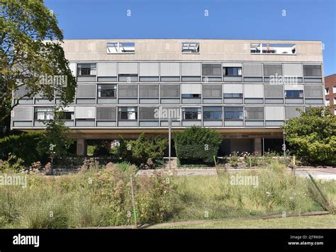 Le Pavillon Suisse Situé Dans La Cité Internationale Universitaire De