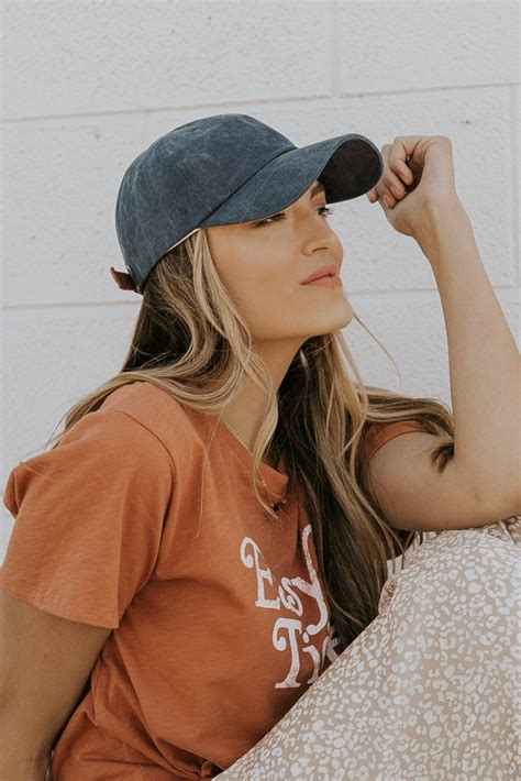 3 Ways To Style Ballcaps For Summer Everyday Outfits Summer Outfits