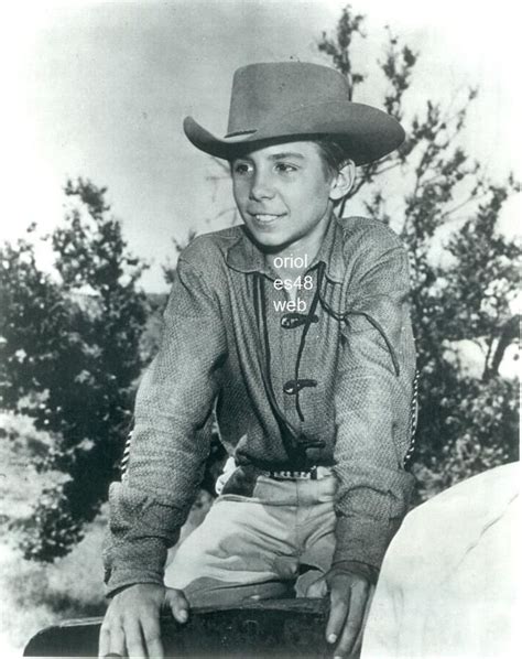 Pin By Kathy On Johnny Crawford Mark On The Rifleman Johnny