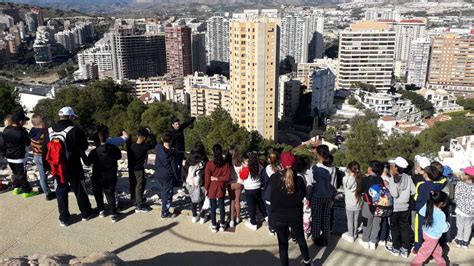 Un Centenar De Alumnos Del Leonor Canalejas Visita El Tossal De La Cala