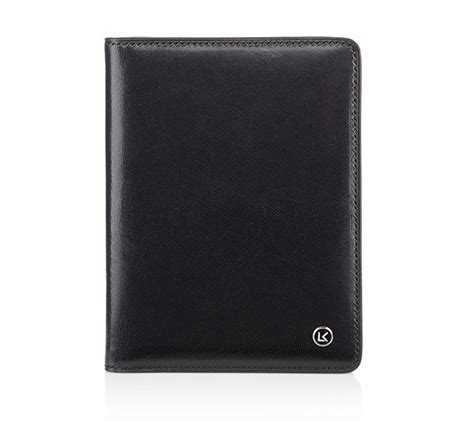 Passport Wallet In Luxurious Handcrafted Vegetable Tanned Leather Luxcaer