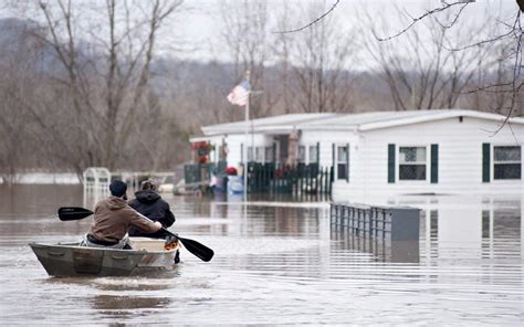 Las Inundaciones En Ee Uu Causan 22 Muertos Y Amenazan A Millones De