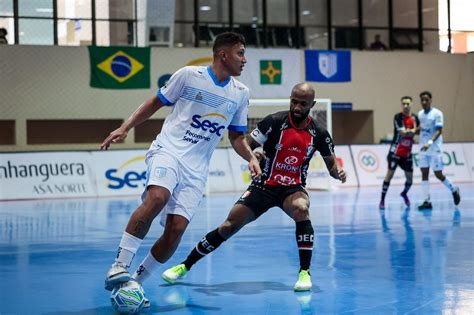 Jec Futsal Goleia O Bras Lia Na Estreia Da Liga Nacional