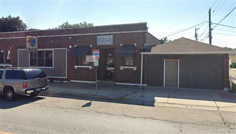 Berwyn Bar Closed Due To Overcrowding Fights Forest Park Review