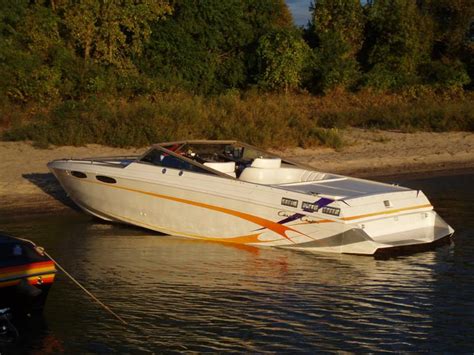 My First Boat 1984 Chris Craft 260 Stinger Help