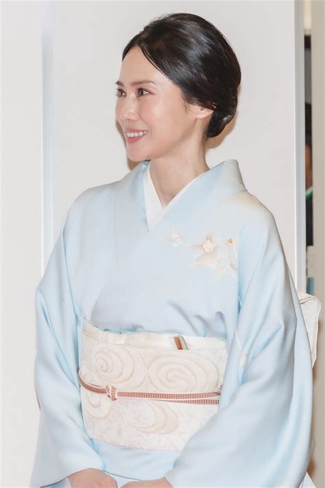 （写真）有村架純、中谷美紀らと着物姿で登場 “ホッとする時間”明かす エンタメ ニュース ｜クランクイン！