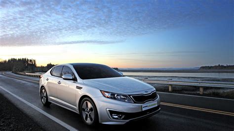 2011 Kia Optima Hybrid Unveiled At Los Angeles Auto Show Video