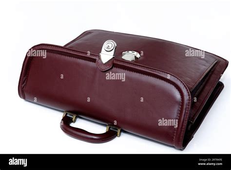 Deal Delegation Corruption Briefcase Files Benefits Incognito