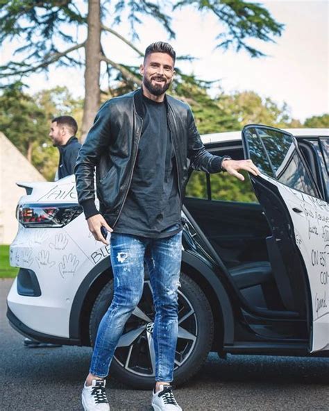 Olivier Giroud Fan Account On Instagram Clairefontaine Ac Milan