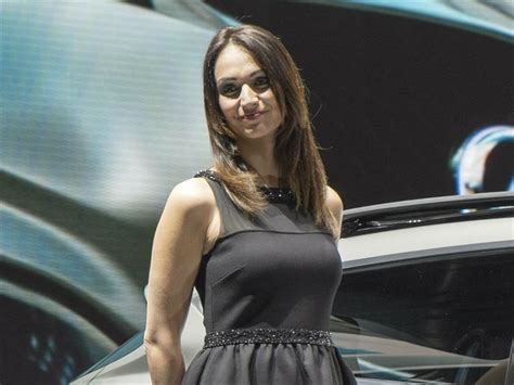 Las Chicas Del Auto Show De Ginebra 2015