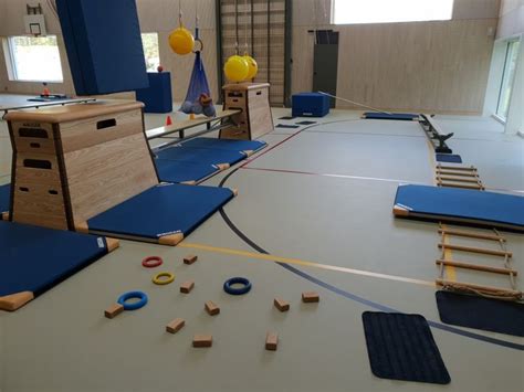 Balanceren Met Wipe Out Baan Peutergym Peuters Turnen