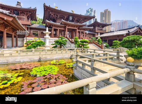 Chi Lin Nunnery A Buddhist Monastery In Hong Kong China Stock Photo