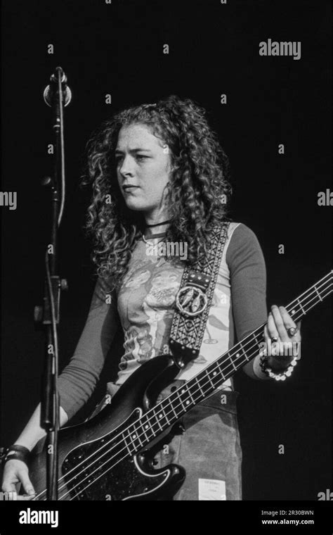 Melissa Auf Der Maur Black And White Stock Photos And Images Alamy