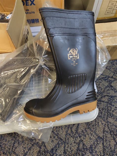 Inyati Safety Rubber Boots Mens Fashion Footwear Boots On Carousell