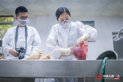 解剖过上千具尸体的女法医，让真相大白无愧于心 腾讯网