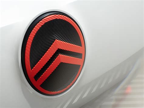 Sacré rouge! Citroen redesigns the chevron badge | CAR Magazine