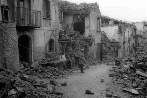 Novembre Quarant Anni Fa Il Devastante Terremoto In Irpinia