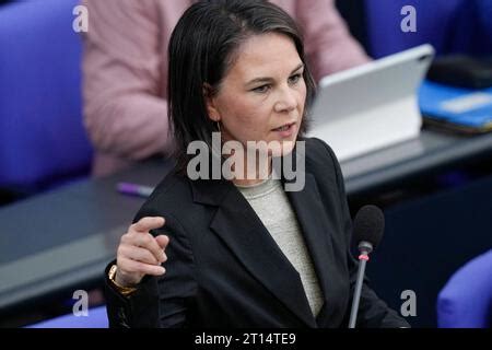 Deutscher Bundestag Plenarsitzung Aussenministerin Annalena