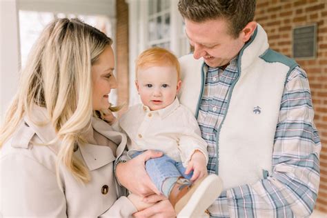 This Wife Surprised Her Husband With A Pregnancy Announcement Photoshoot