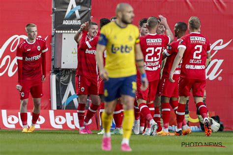 L Union a oublié de commencer ses play offs et laisse l Antwerp lui