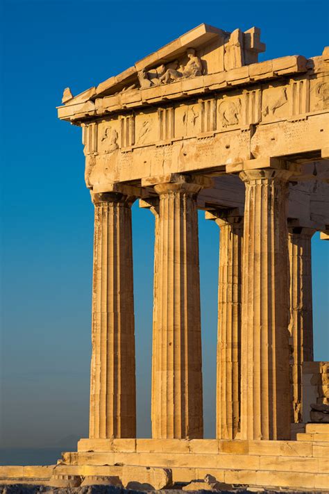 De templo a hotel y catedral así evolucionó el Partenón de Atenas