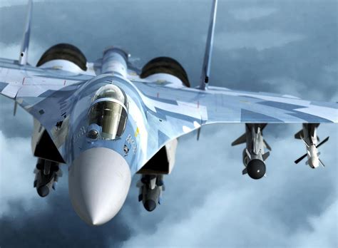 К годовщине первого полёта Су-35