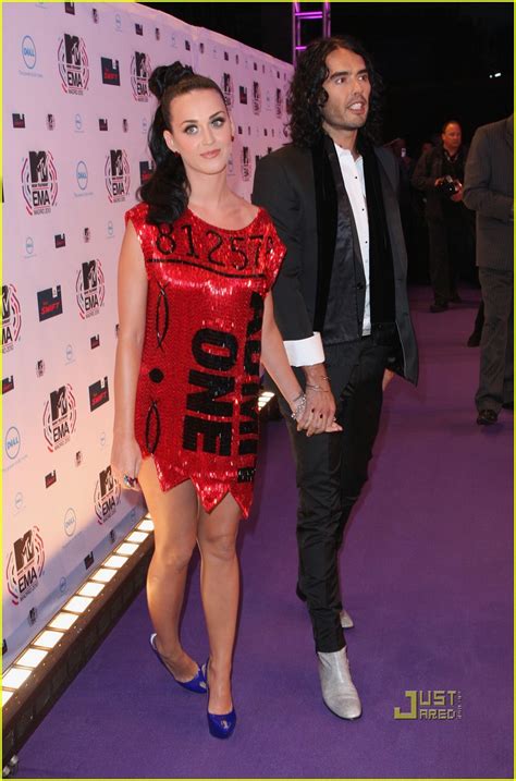 Photo: katy perry russell brand 2010 mtv emas 08 | Photo 2493429 | Just Jared: Entertainment News