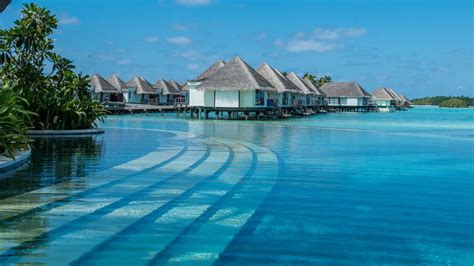 Review: Four Seasons Maldives at Kuda Huraa