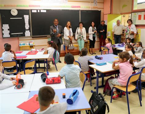 Dédoublement De Classes Après Six Cp L’an Dernier 10 Classes De Ce1 à Créer