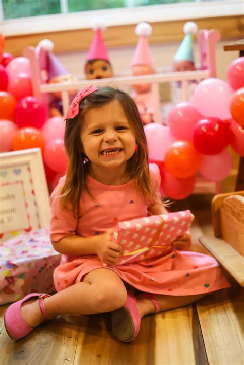 Baby Doll Birthday Party for Winnie! - Ice Cream Off Paper Plates