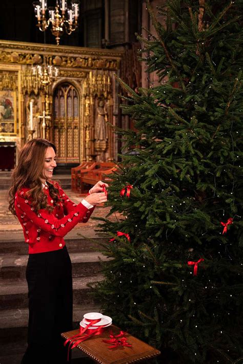 Kate Middleton Prepares Westminster Abbey For Royal Carols Photos