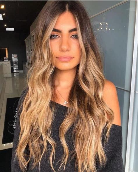 Las Mechas Rubias Que Iluminan Mejor El Rostro Mechas Balayage Rubio