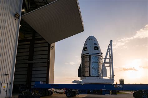 SpaceX Dragon arrives at launch site for Crew-6 astronaut liftoff | Space