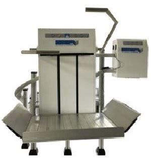 P 8882 INCLINED PLATFORM WHEELCHAIR LIFT Medical Equipment For Sale