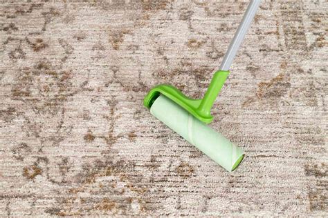 3 Simple Tricks To Get Your Carpet Sparkling Without A Vacuum