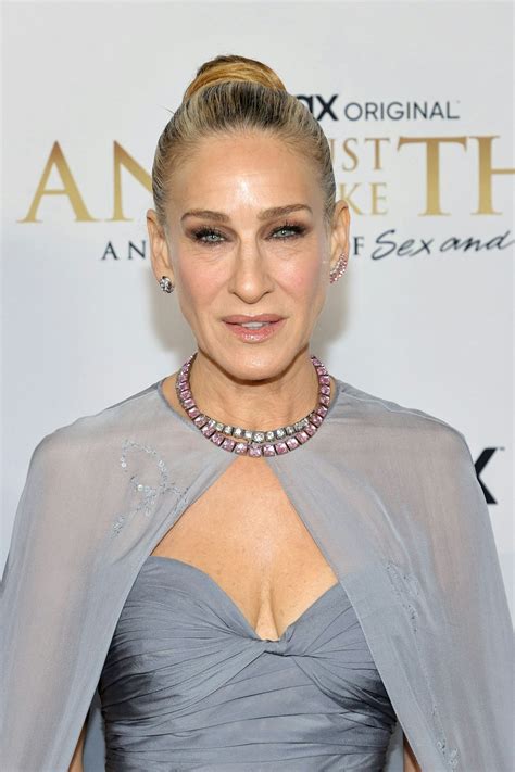 Sarah Jessica Parker Didnt Like Fans Calling Her Gray Hair Brave