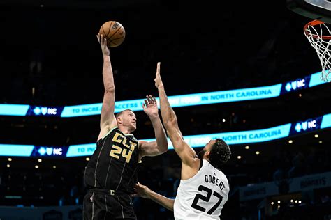 Hornets vs Timberwolves Gallery - 11/25/22 Photo Gallery | NBA.com