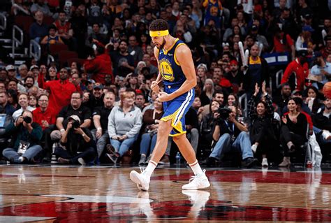 Post Up: Klay Thompson Hits NBA-Record 14 3's in 52-Point Outing 🔥