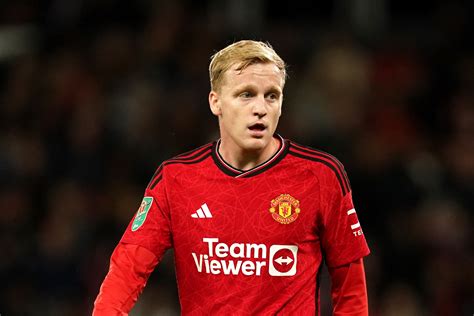 Manchester Uniteds Donny Van De Beek Joins Bundesliga Club On Loan