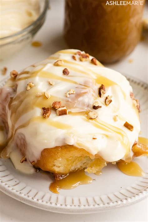 Caramel Pecan Cinnamon Rolls Recipe Ashlee Marie Real Fun With Real Food