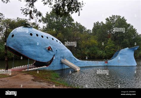 Blue Whale Route 66 Hi Res Stock Photography And Images Alamy